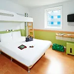 Отель Ibis Budget Centre Bastide Бордо