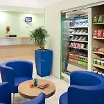 Ibis Budget Centre Bastide Отель Бордо