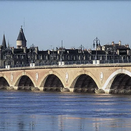 Ibis Budget Centre Bastide 2*