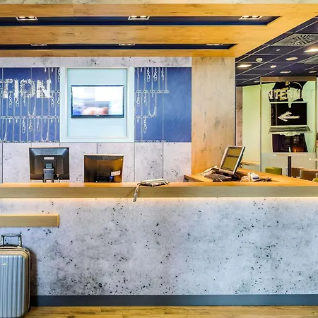 Ibis Budget Centre Bastide فندق 2*