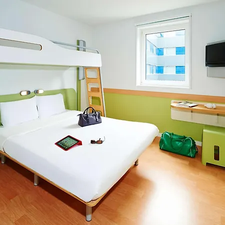 Ibis Budget Centre Bastide Bordeaux